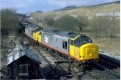 37s (687 leading) haul empties into Tunstead works